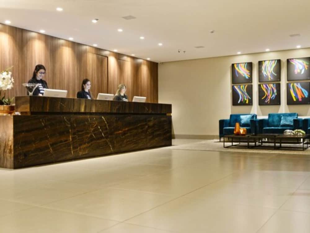Dubai Suites 6/25