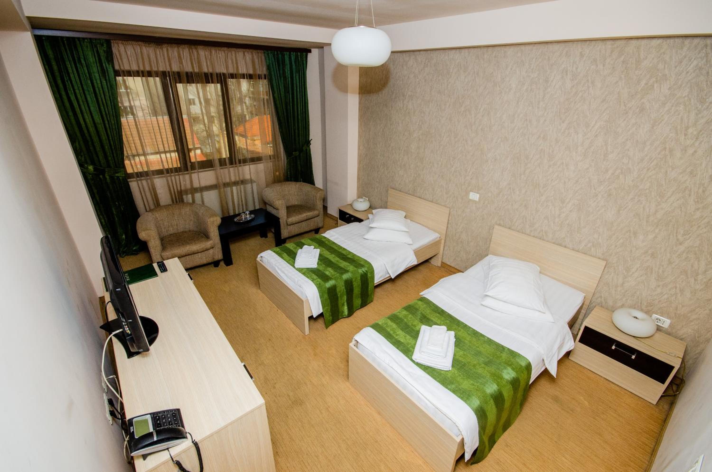 Davos Hotel 10/18