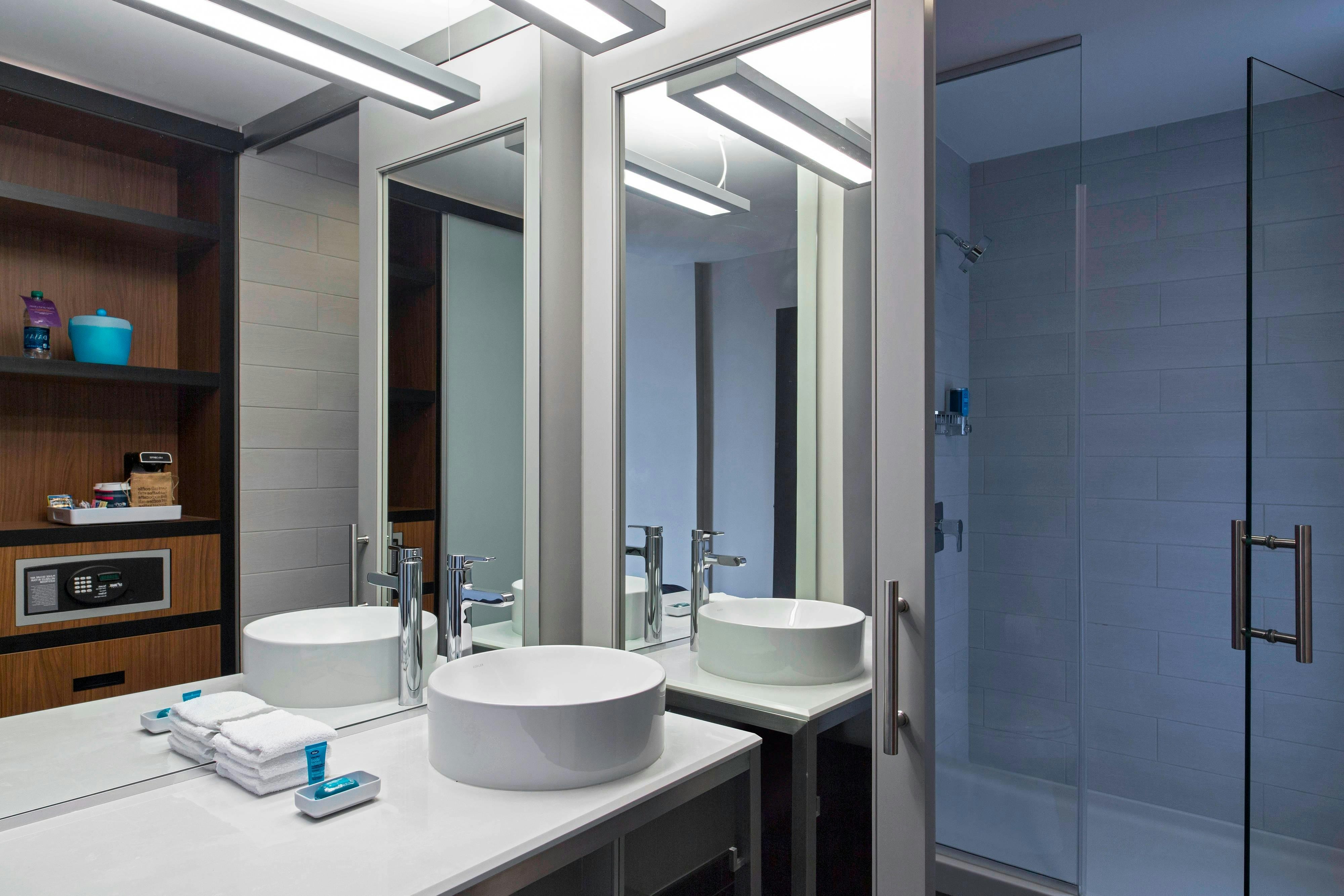 Aloft New Orleans Downtown 9/10