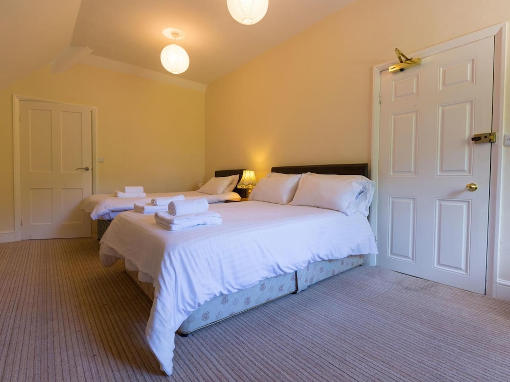 Hunters Inn 18/50
