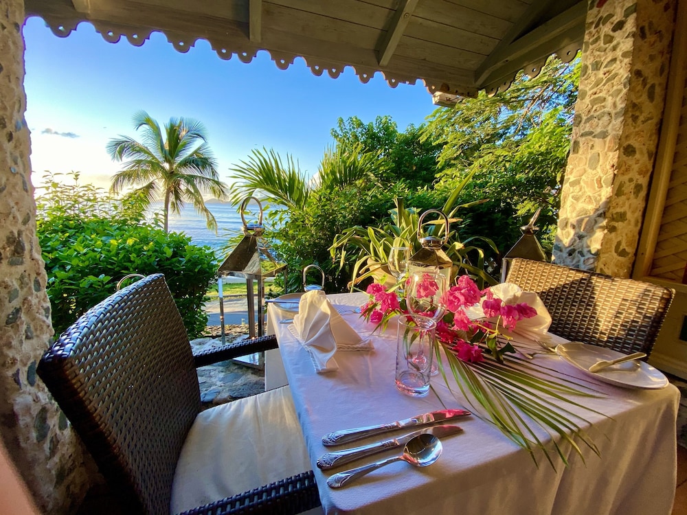 Sugar Mill Hotel 11/33