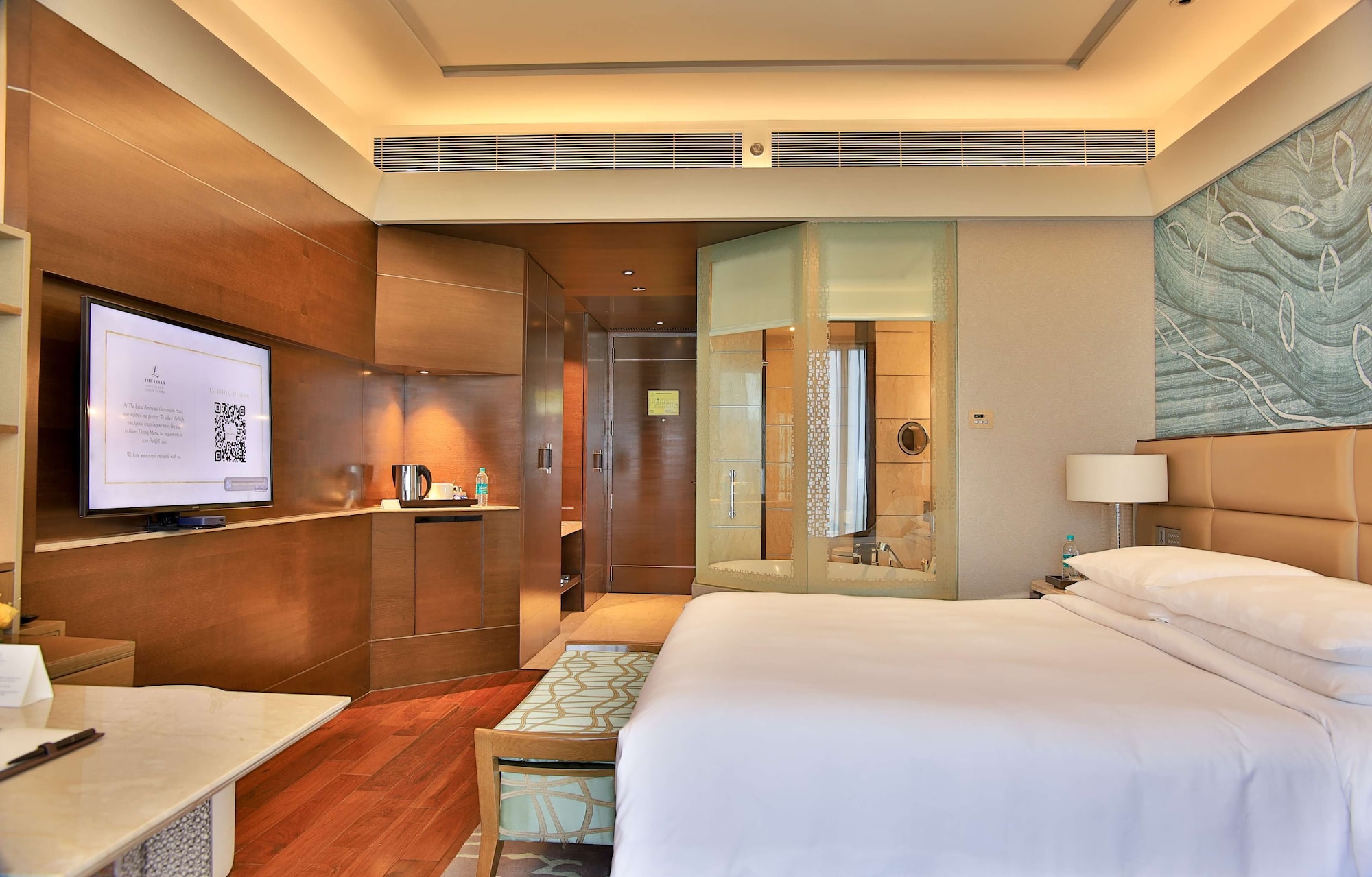PREMIER ROOM
