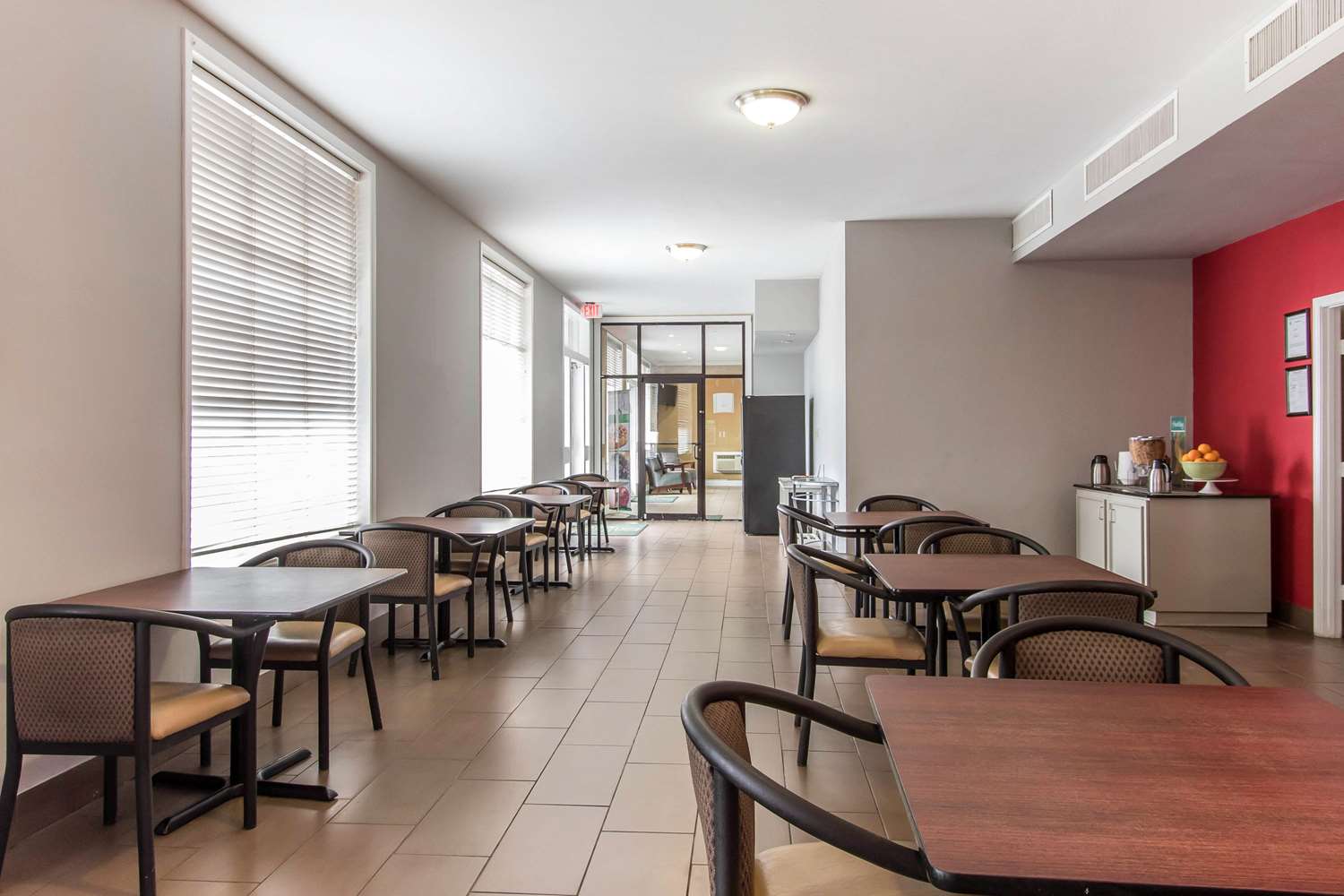 Quality Inn Downtown Historic District 24/32
