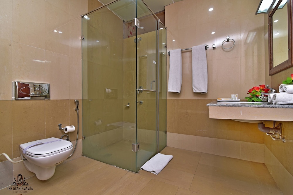 HOTEL THE GRAND MAMTA 21/23