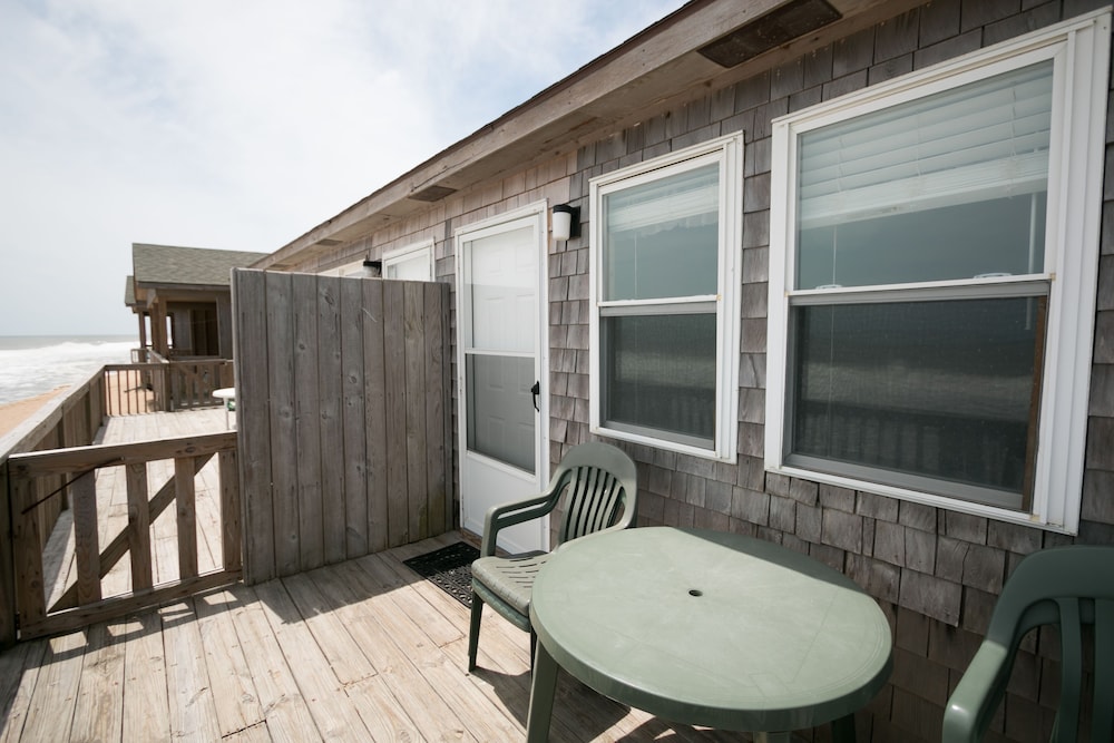 Outer Banks Motel 18/50