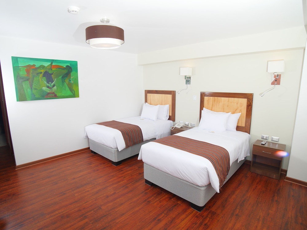 SUPERIOR, 2 DOUBLE BEDS