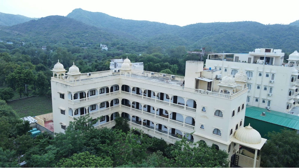 Atulya Niwas Udaipur 4/49