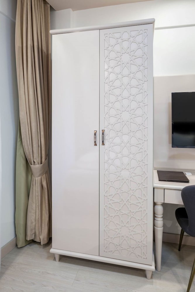Obahan Hotel 30/39