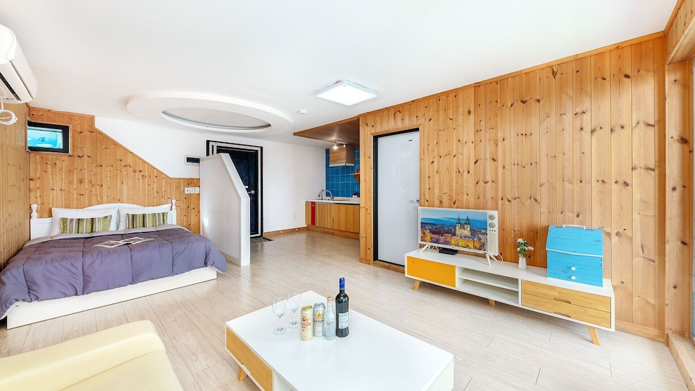 Namhae Santorini N Pension 28/50