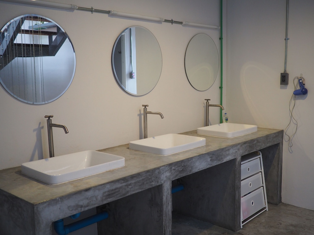 Hybrit Hostel & Cafe 37/37