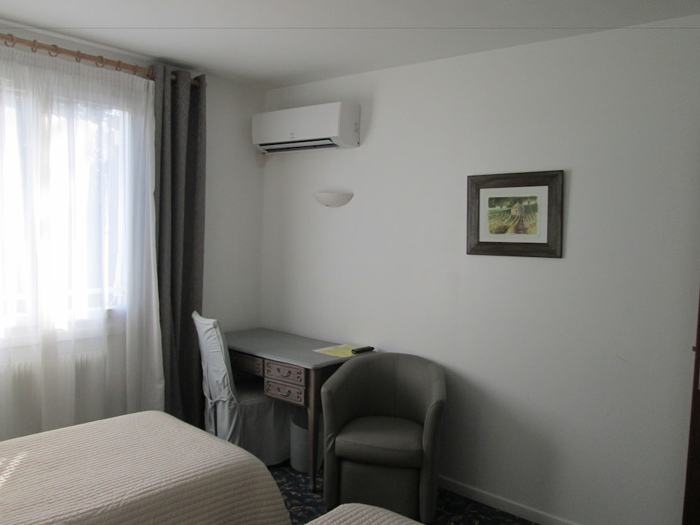 Hotel Victor Hugo 15/29