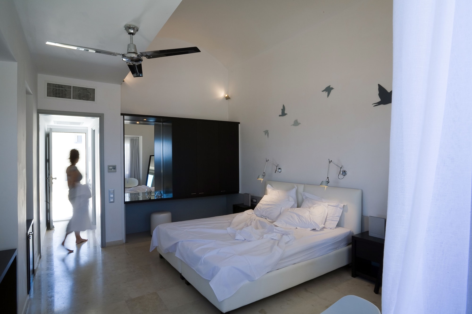 Volcano, Triple, Queen Bed, Sea View, Sofa
