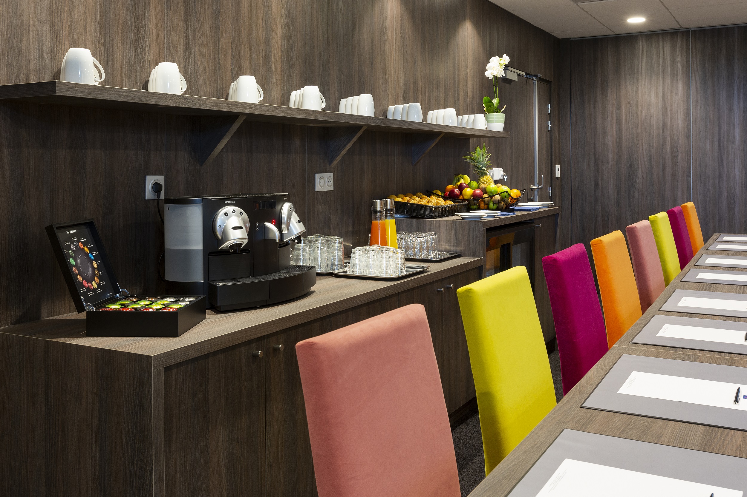 Lobby at Hotel Roi Soleil Prestige Plaisir - St Quentin, PLAISIR