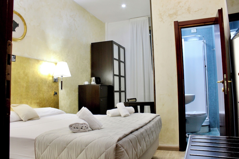 غرفة كلاسيكية بسرير مزدوج أو سريرين منفصلين، Hotel Fiorella 5/10