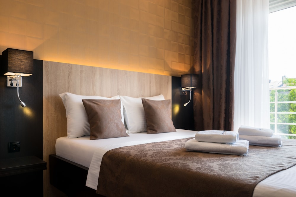 Feel Belgrade Aparthotel 19/70