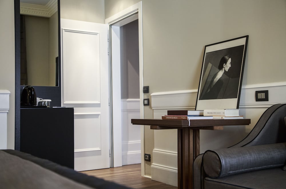 The Independent Suites 43/51