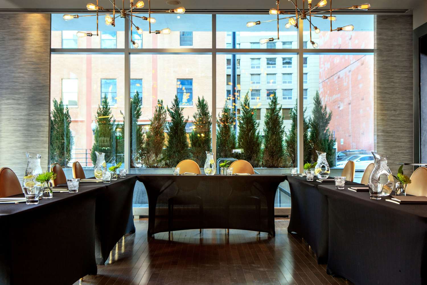 Hotel 505 River North 45/75