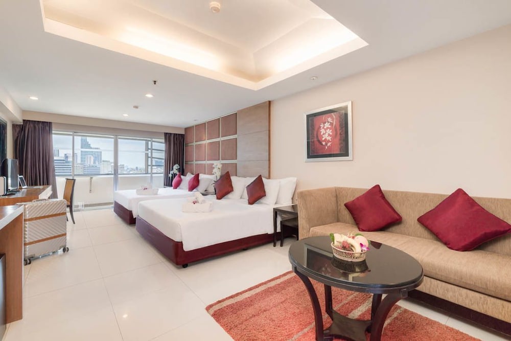 Furama Silom 25/32