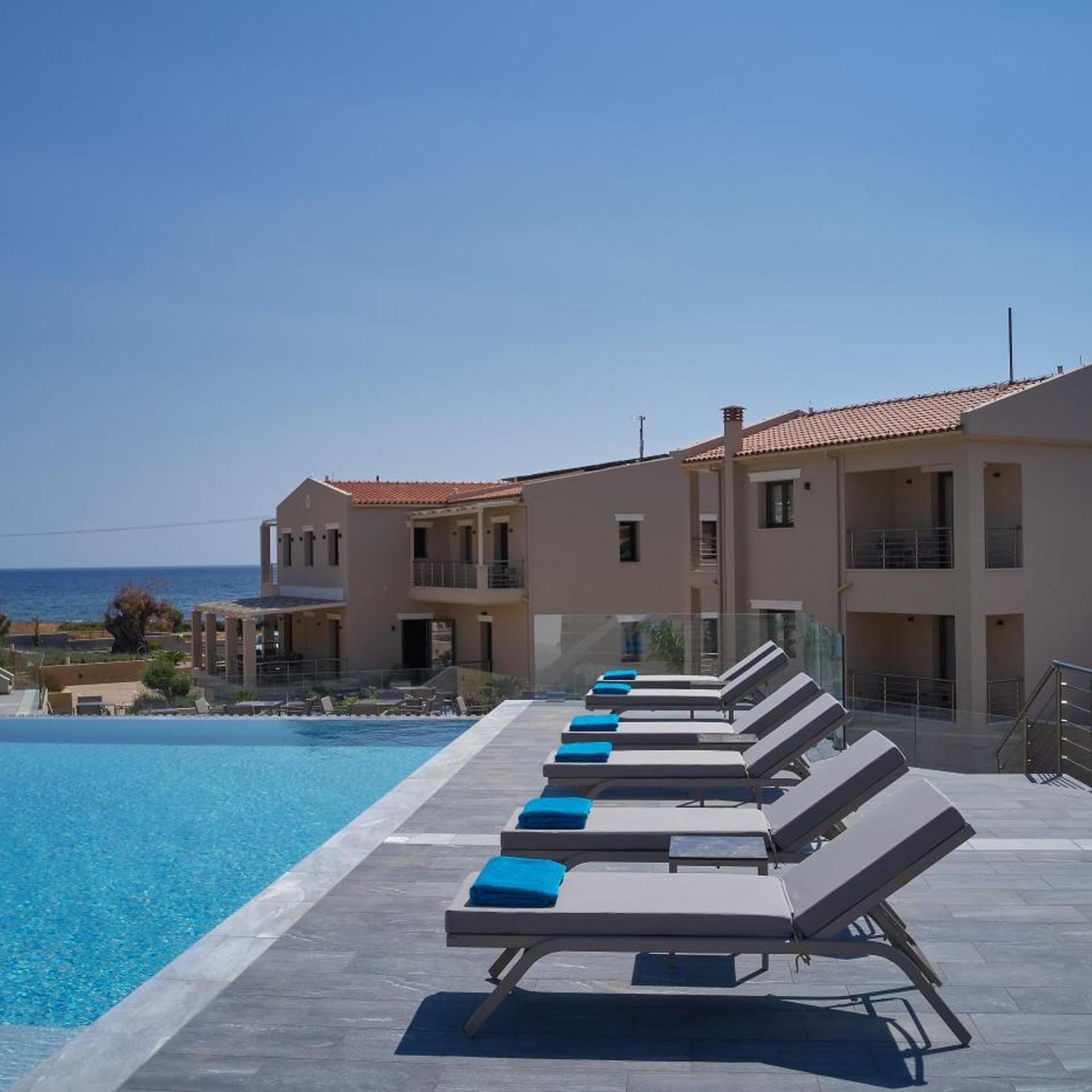 Sempre Viva Suites 39/45