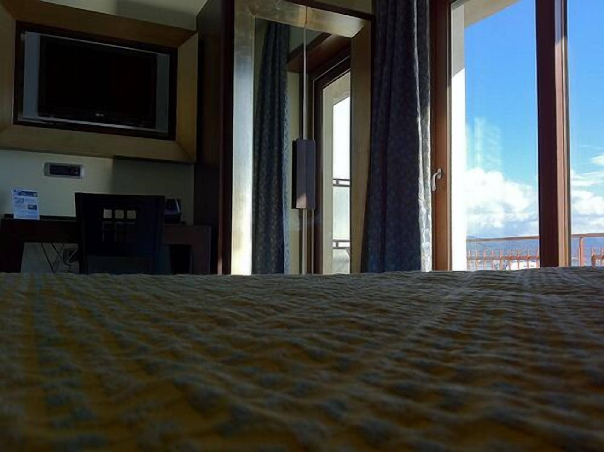 SUPERIOR, DOUBLE OR TWIN BED, SEA VIEW
