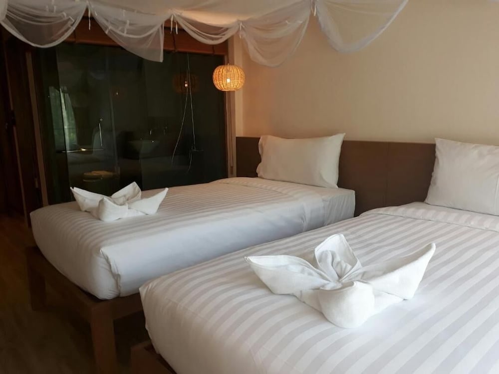 Sealey Resort Koh Larn 25/41
