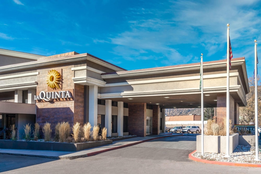 La Quinta Inn & Suites by Wyndham Glenwood Springs 3/56