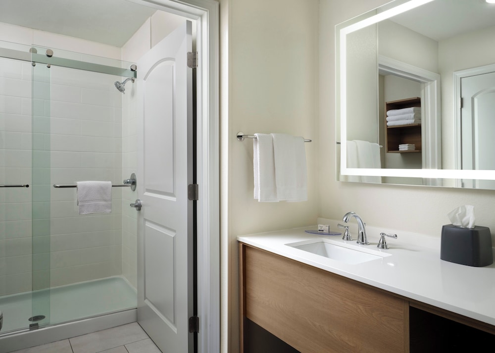 جناح استوديو بسرير كوين مع أريكة بمطبخ، Staybridge Suites Flowood 4/4