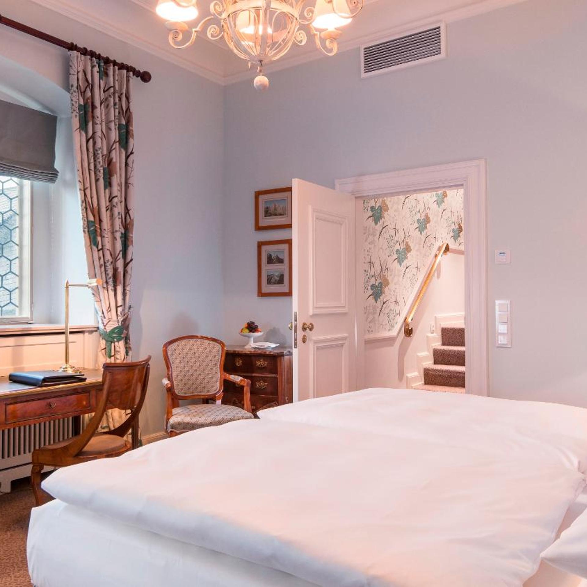 Castle، Schlosshotel Kronberg Hotel Frankfurt 2/6