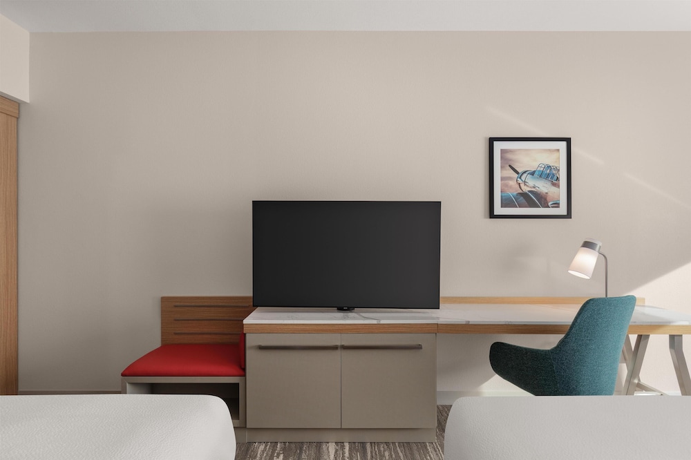 Hilton Garden Inn Wichita Airport 38/47