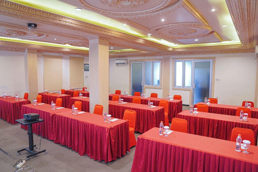 Ceria Boutique Hotel 46/54