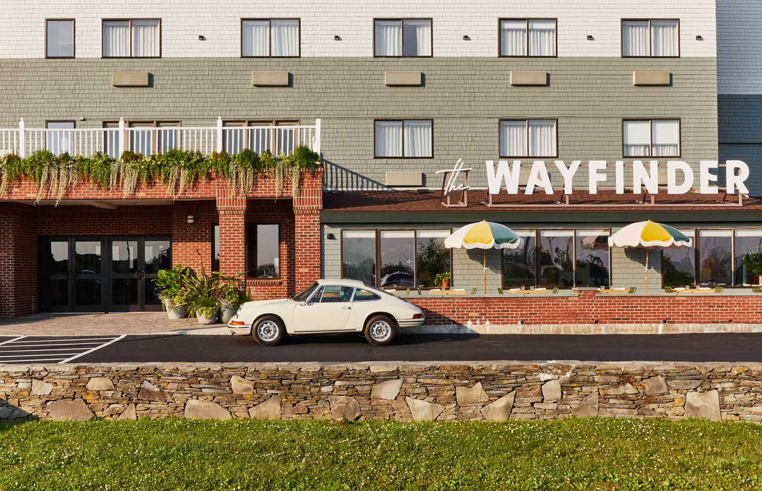 Wayfinder Newport 53/54
