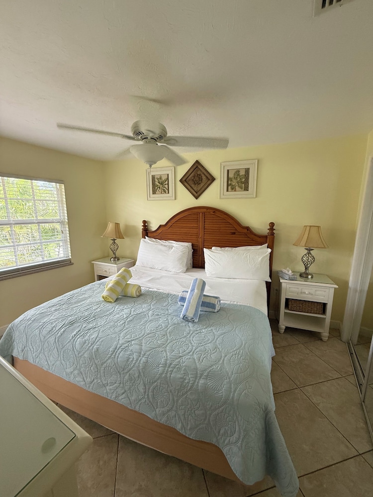Siesta Key Inn 9/50