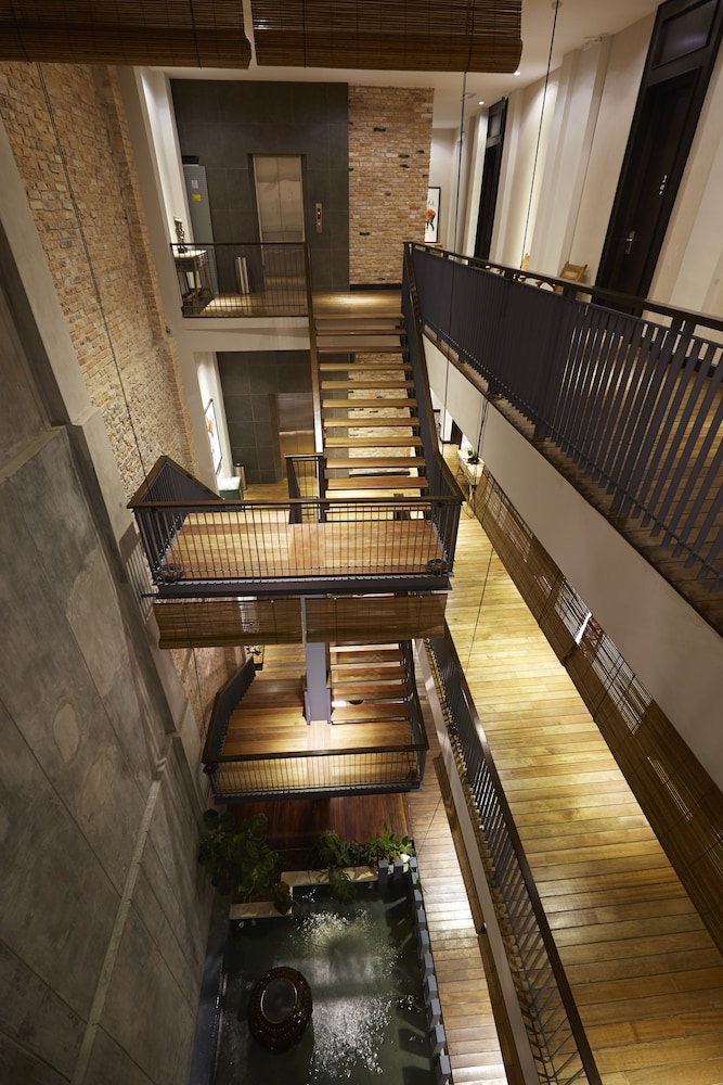 1825 Gallery Hotel 36/50