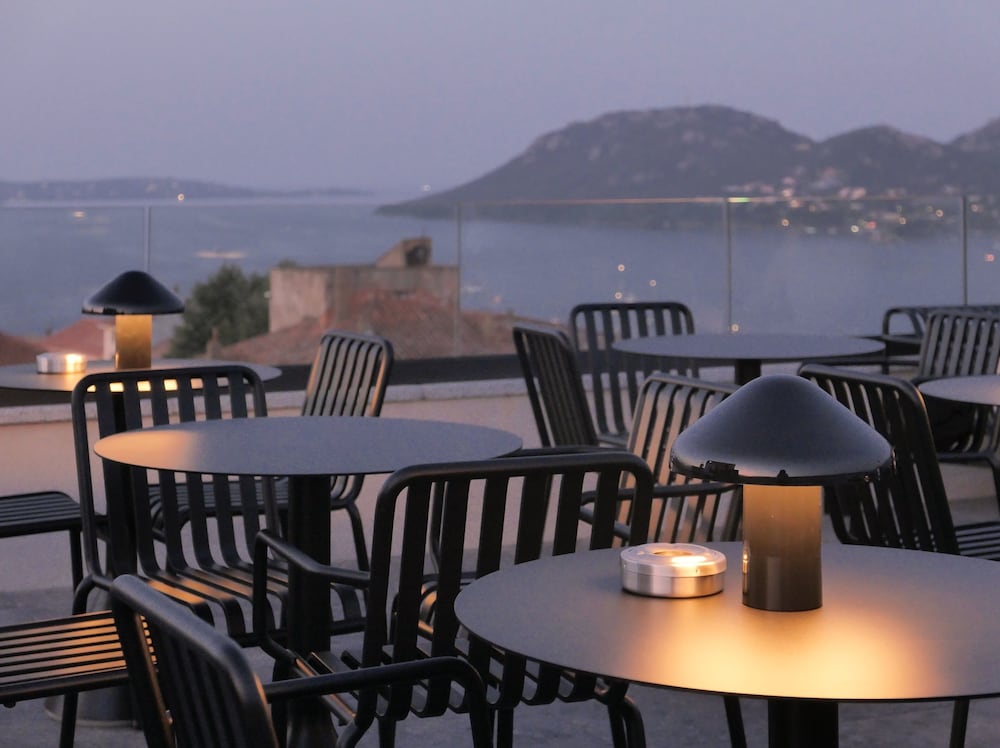 Hotel Moderne 36/50