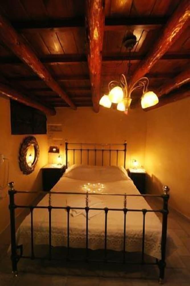 Ifigenia Luxury Suites 27/50