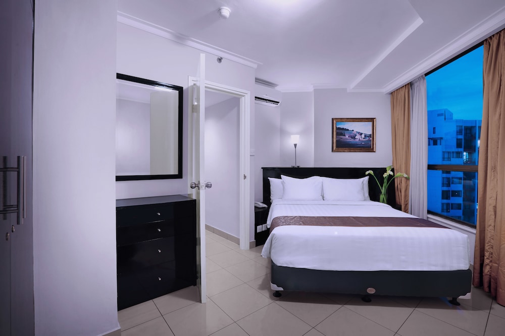Horison Ultima Suite and Residence Rasuna 18/55