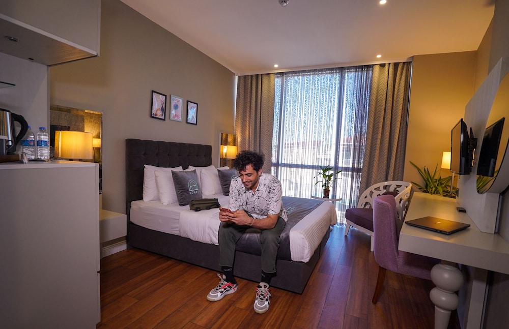 Homey Airport Hotel 14/50