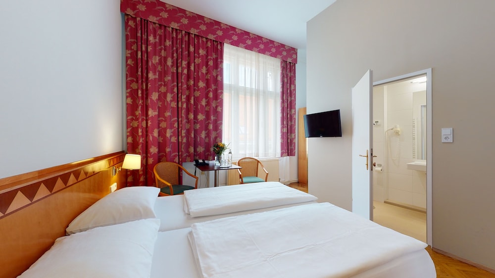 Hotel Post 18/56
