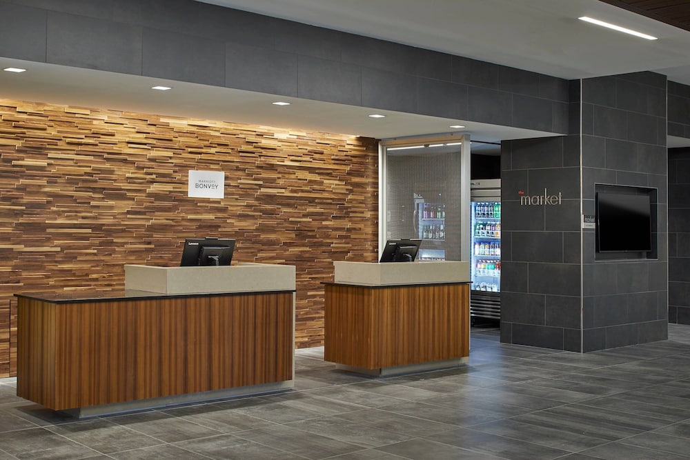 Courtyard by Marriott Baltimore Downtown/McHenry Row 7/55