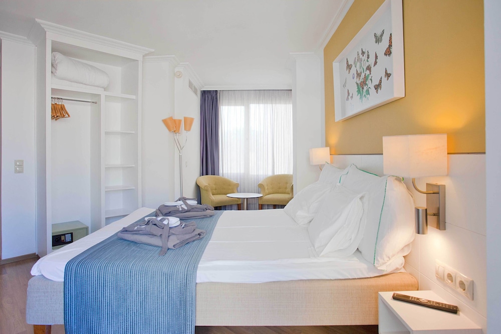 Palma Beach Hotel Apt 4/34