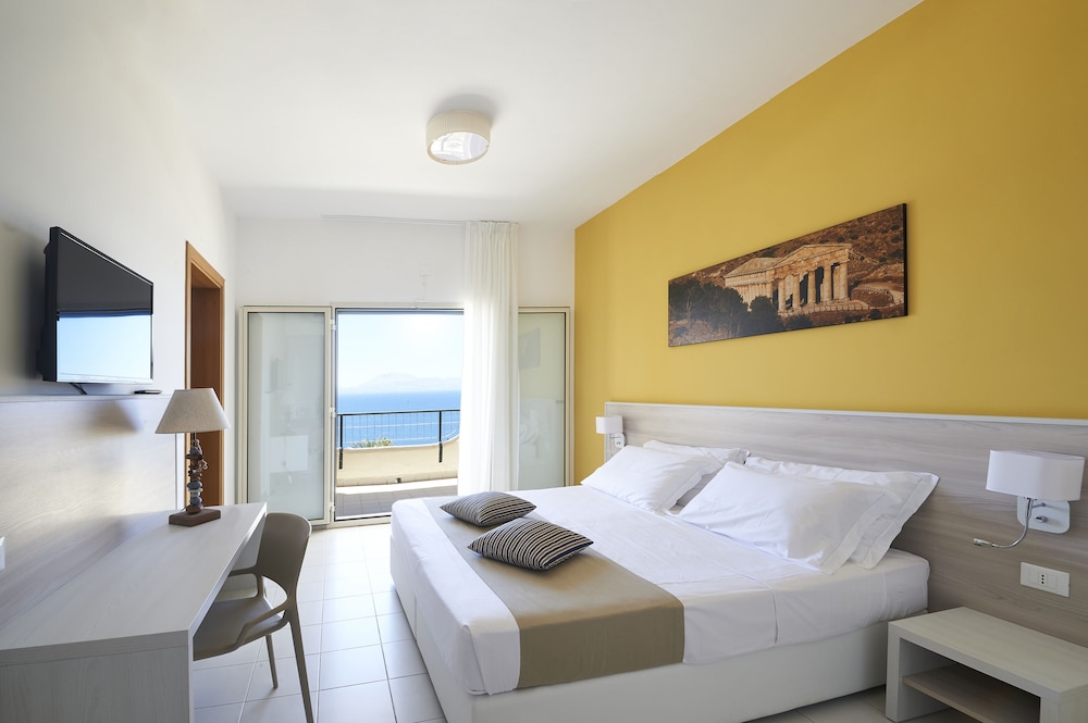 CDSHotels Terrasini 25/70