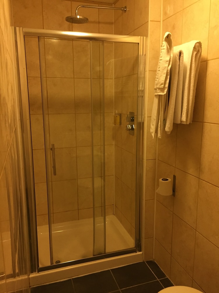 Edinburgh House Hotel 29/50