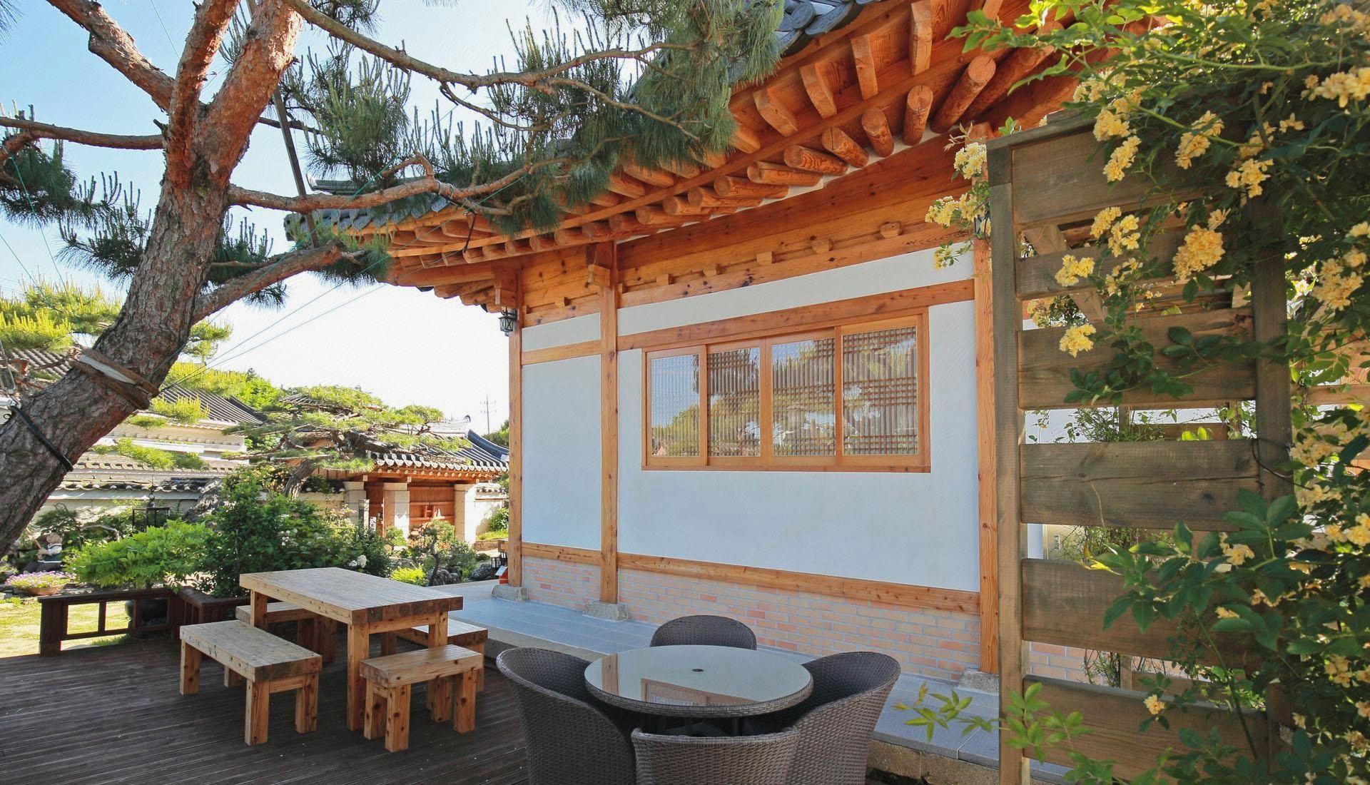 Cheonggong Hanokstay 56/57