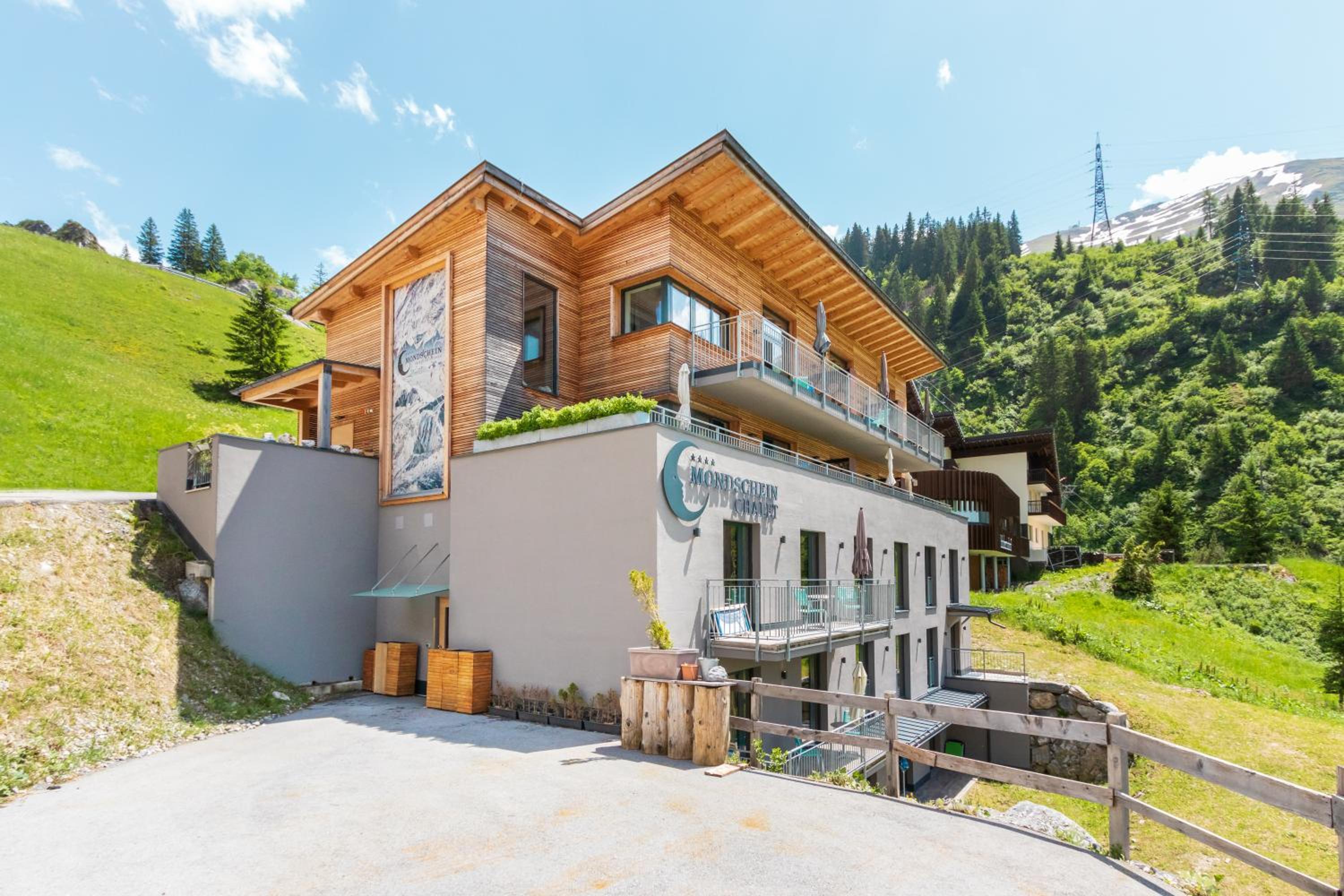 Mondschein Chalet Ski-In Ski-Out 11/34