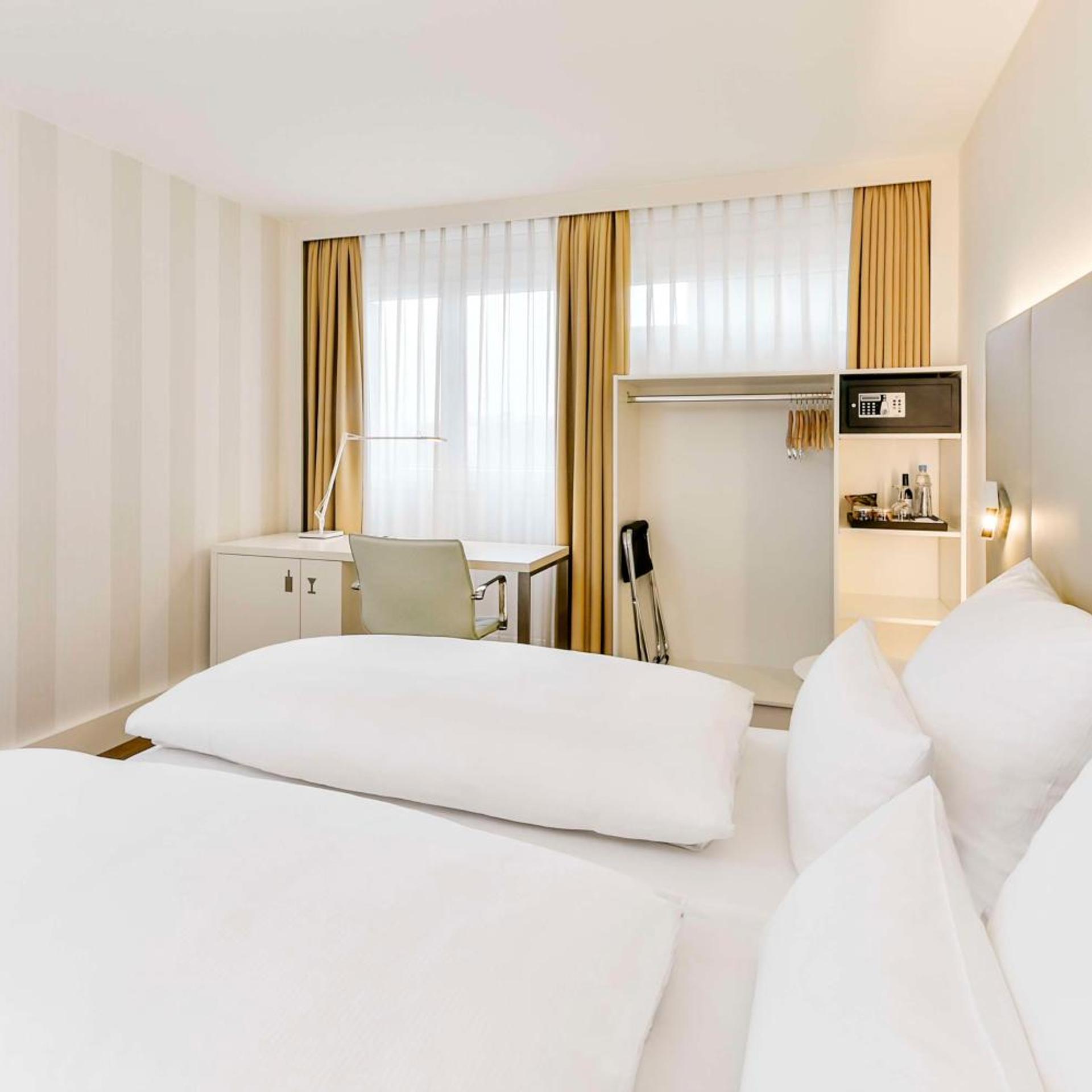 Standard, Double or Twin Bed