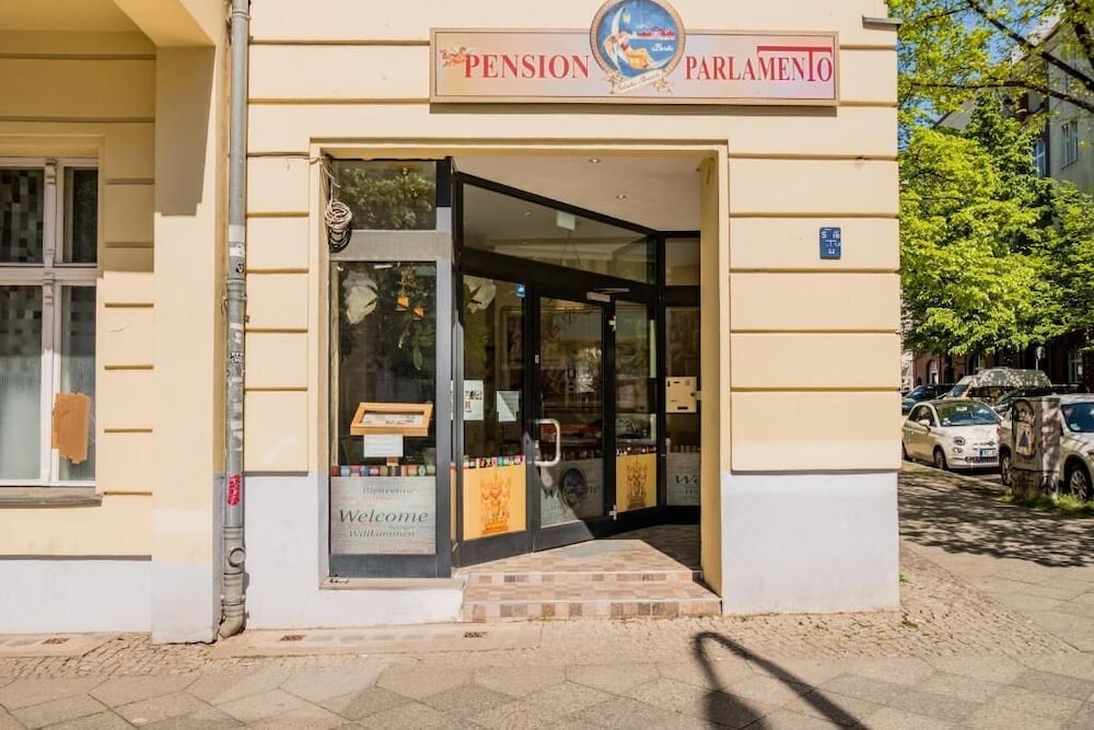 Pension Parlamento 1/50
