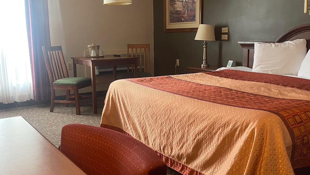 Iveys Motor Lodge Houlton 36/63