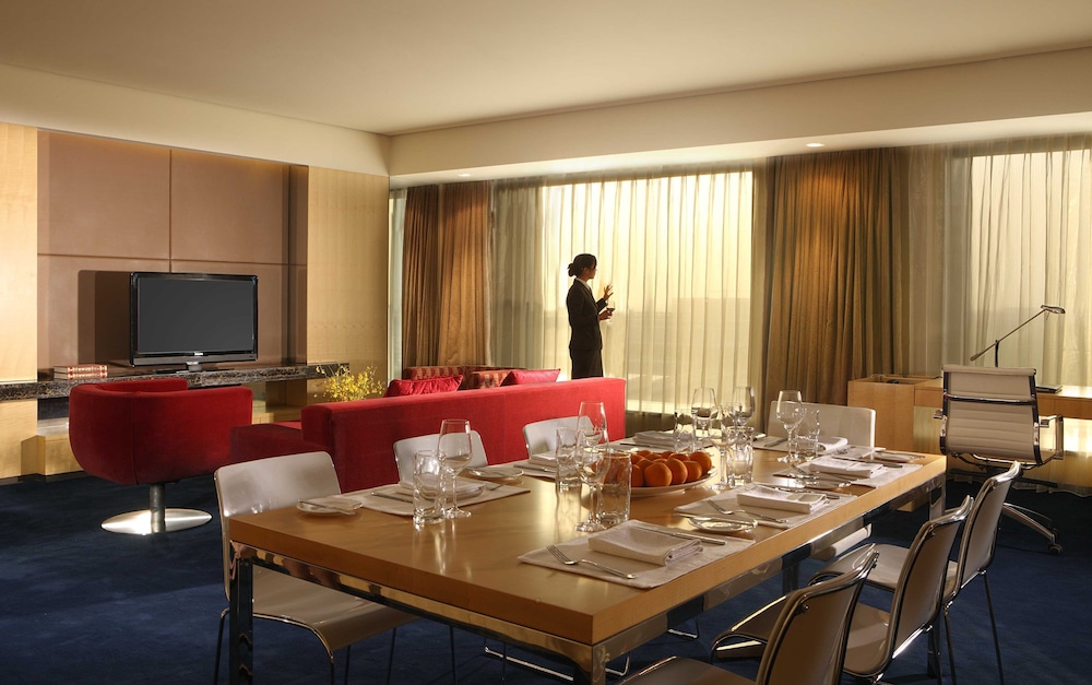Crowne Plaza Tianjin Binhai 38/50