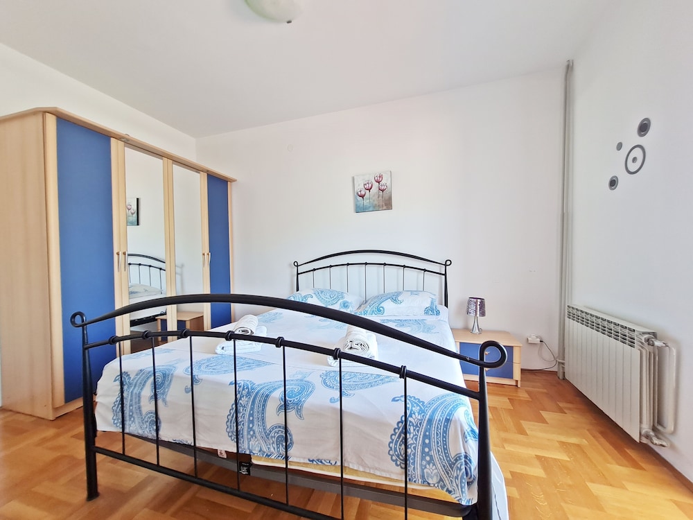 APARTMENTS ROOMS PORAT 18/47