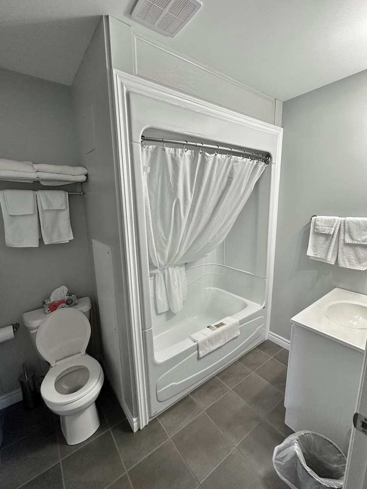 Stay in Gros Morne 48/50